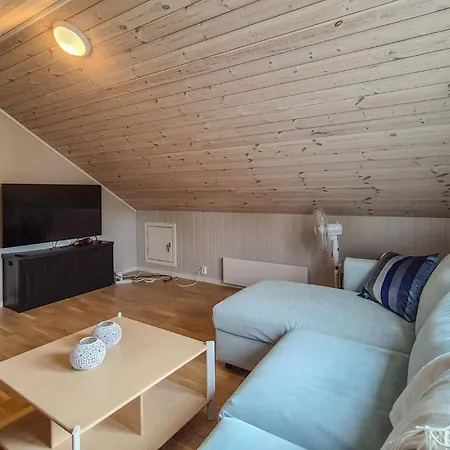 5 Bedroom Cozy In * Valevag